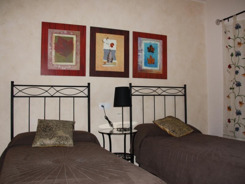 Hostal Rte. Elena Fuentes de Ebro Rum bild