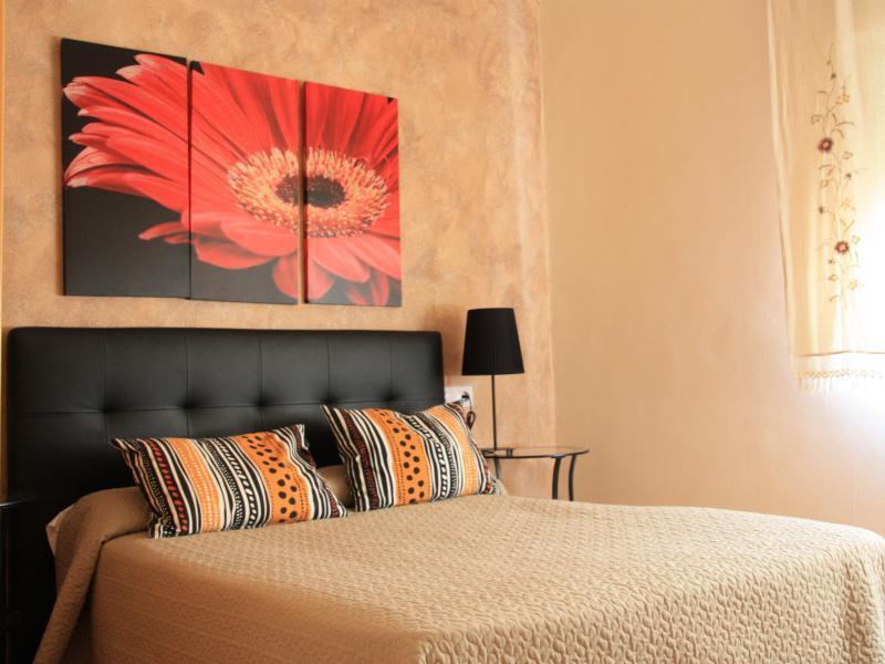 Hostal Rte. Elena Fuentes de Ebro Rum bild